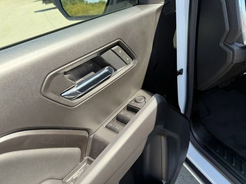 New 2026 GMC Canyon Elevation w/ Convenience Package image 14