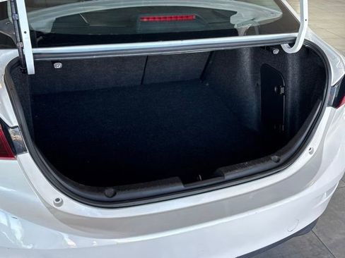 Used 2015 MAZDA MAZDA3 i Grand Touring image 36