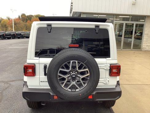 New 2026 Jeep Wrangler Unlimited Sahara image 5