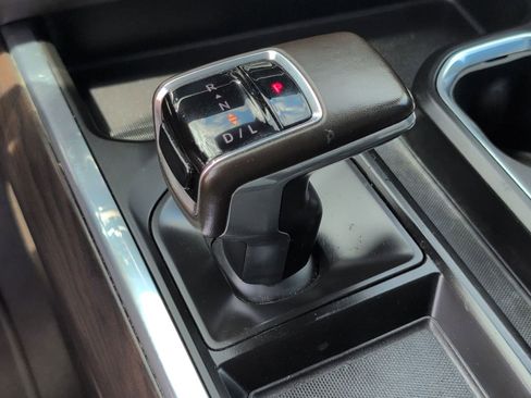 Used 2023 GMC Sierra 1500 SLT w/ SLT Premium Package image 21