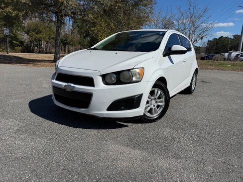 Used 2014 Chevrolet Sonic LT image 30