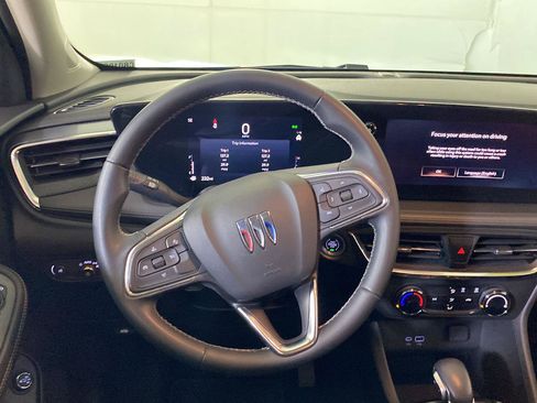 Used 2024 Buick Encore GX Preferred FWD image 13
