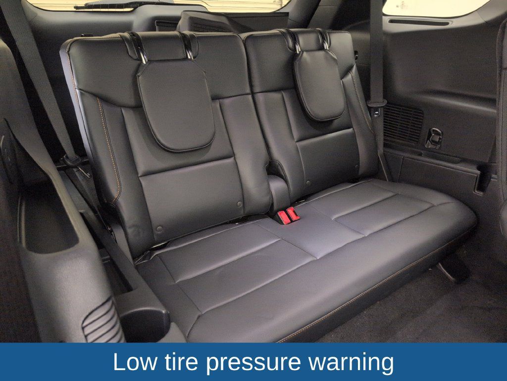 Used 2026 Ford Explorer Tremor w/ Tremor Ultimate Package AWD/4WD image 18