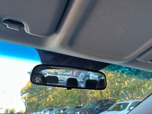 Used 2016 Kia Forte LX image 19