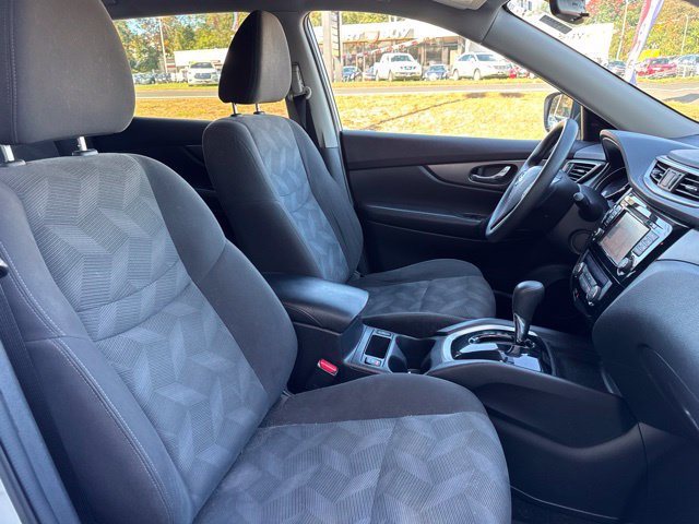 Used 2016 Nissan Rogue SV w/ SV Premium Package AWD/4WD image 22