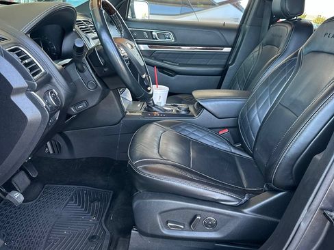 Used 2017 Ford Explorer Platinum AWD/4WD image 24