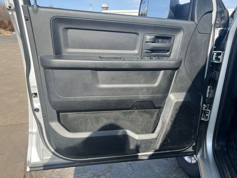 Used 2018 RAM 2500 Tradesman w/ Chrome Appearance Group image 11