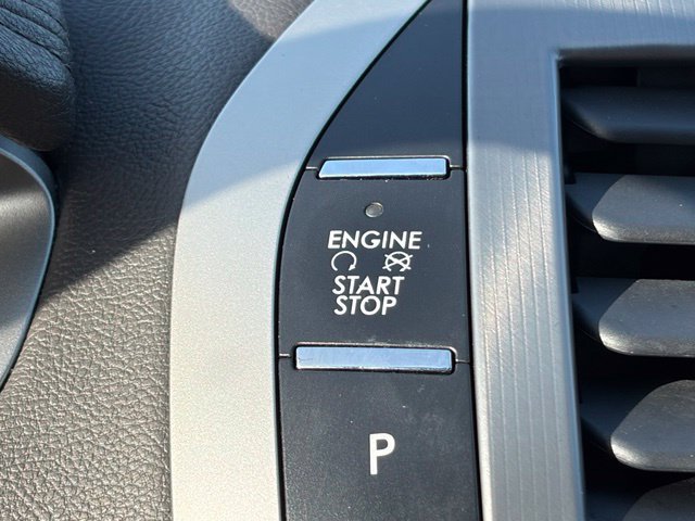 Used 2017 Lincoln MKZ Premiere AWD/4WD image 25