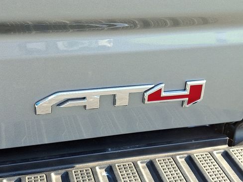 Used 2025 GMC Sierra 1500 AT4 image 37