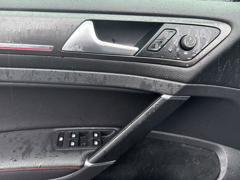 Used 2021 Volkswagen GTI Autobahn image 12