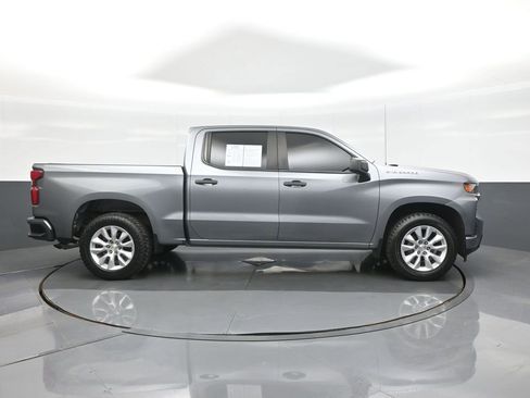 Used 2020 Chevrolet Silverado 1500 Custom w/ Custom Value Package image 8