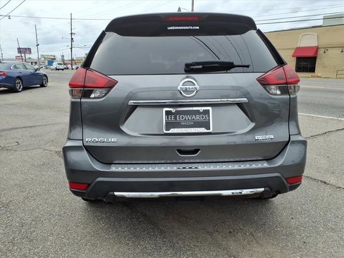 Used 2019 Nissan Rogue S w/ Special Edition Package image 3