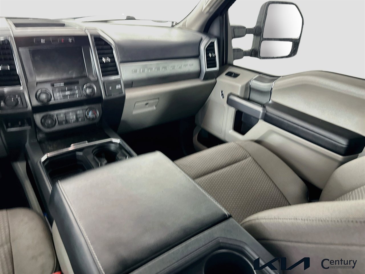 Used 2022 Ford F250 XLT w/ Black Appearance Package AWD/4WD image 21