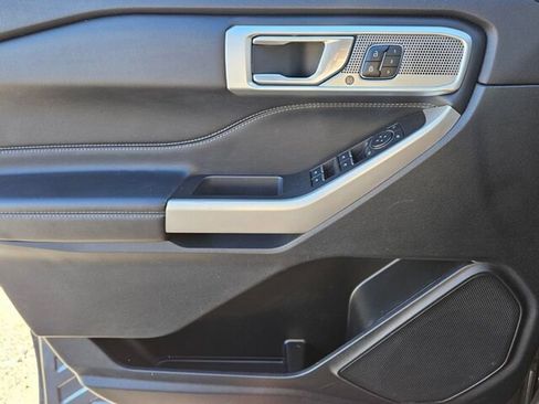 Used 2023 Ford Explorer Limited w/ Equipment Group 301A image 33