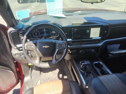 Used 2024 Chevrolet Silverado 1500 High Country AWD/4WD image 4
