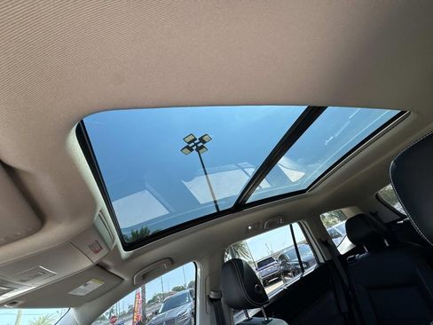 Used 2023 Volkswagen Atlas SE image 29