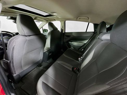 Used 2025 Subaru Crosstrek 2.5i Premium AWD/4WD image 4