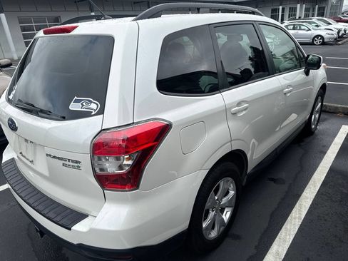 Used 2015 Subaru Forester 2.5i Premium AWD/4WD image 6