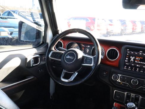 Used 2020 Jeep Gladiator Rubicon image 9