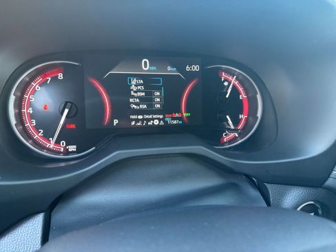 Used 2025 Toyota RAV4 XLE image 34