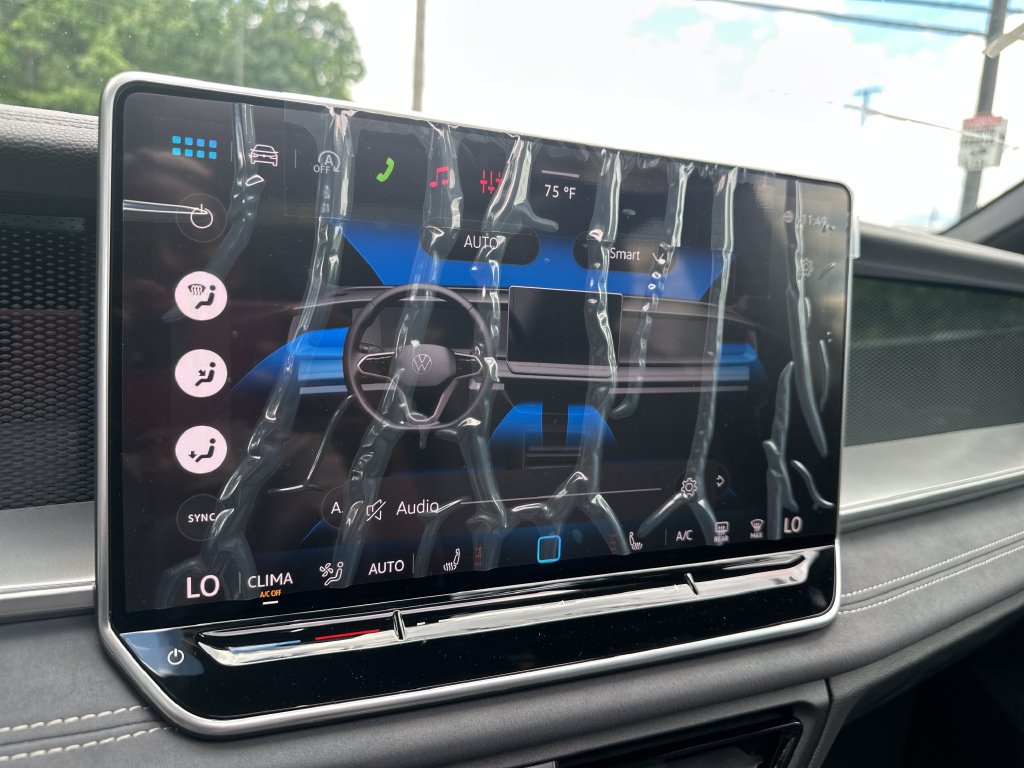 New 2026 Volkswagen Tiguan SE R-Line AWD/4WD image 15