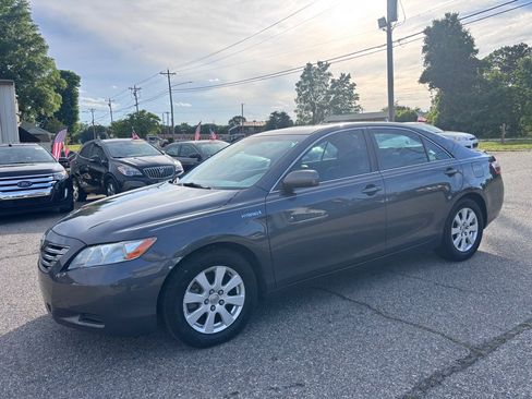 Used 2009 Toyota Camry Hybrid FWD image 3