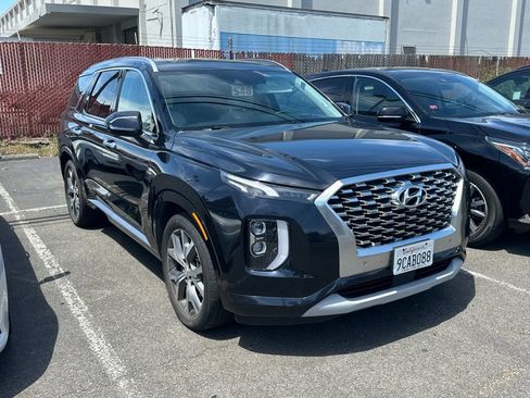 Used 2022 Hyundai Palisade Limited w/ Cargo Package AWD/4WD image 2