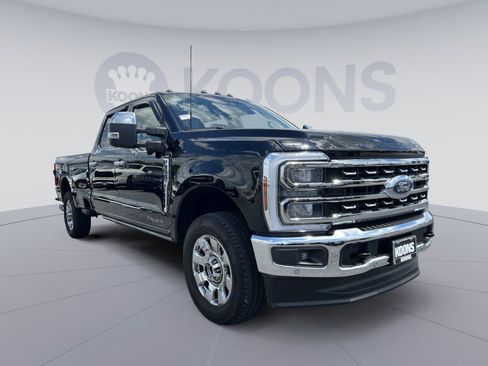 Used 2025 Ford F350 Lariat w/ Lariat Ultimate Package AWD/4WD image 10