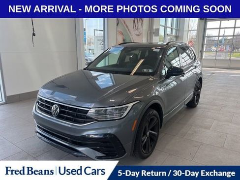 Used 2024 Volkswagen Tiguan SE R-Line image 2
