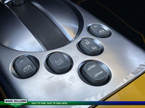 Used 2003 Chevrolet SSR w/ Preferred Equipment Group image 20