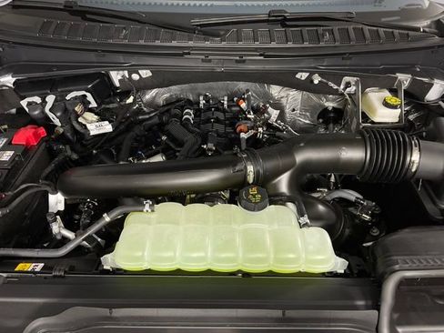 New 2025 Ford Expedition Active image 9