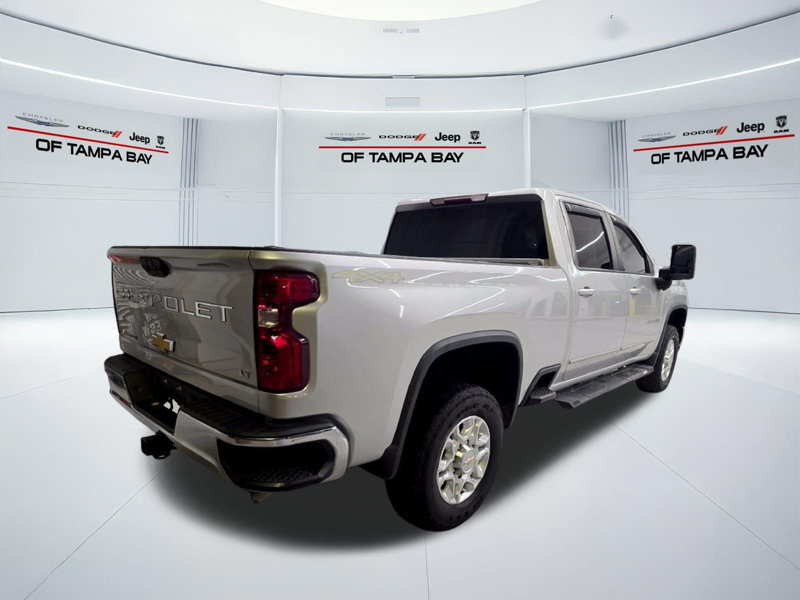 Used 2021 Chevrolet Silverado 2500 LT w/ Convenience Package AWD/4WD image 7