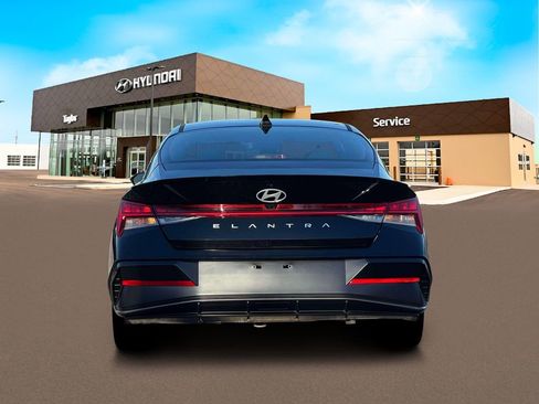 New 2026 Hyundai Elantra SEL Sport Premium FWD image 6