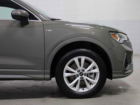Certified 2025 Audi Q3 2.0T Premium w/ Convenience Package image 10