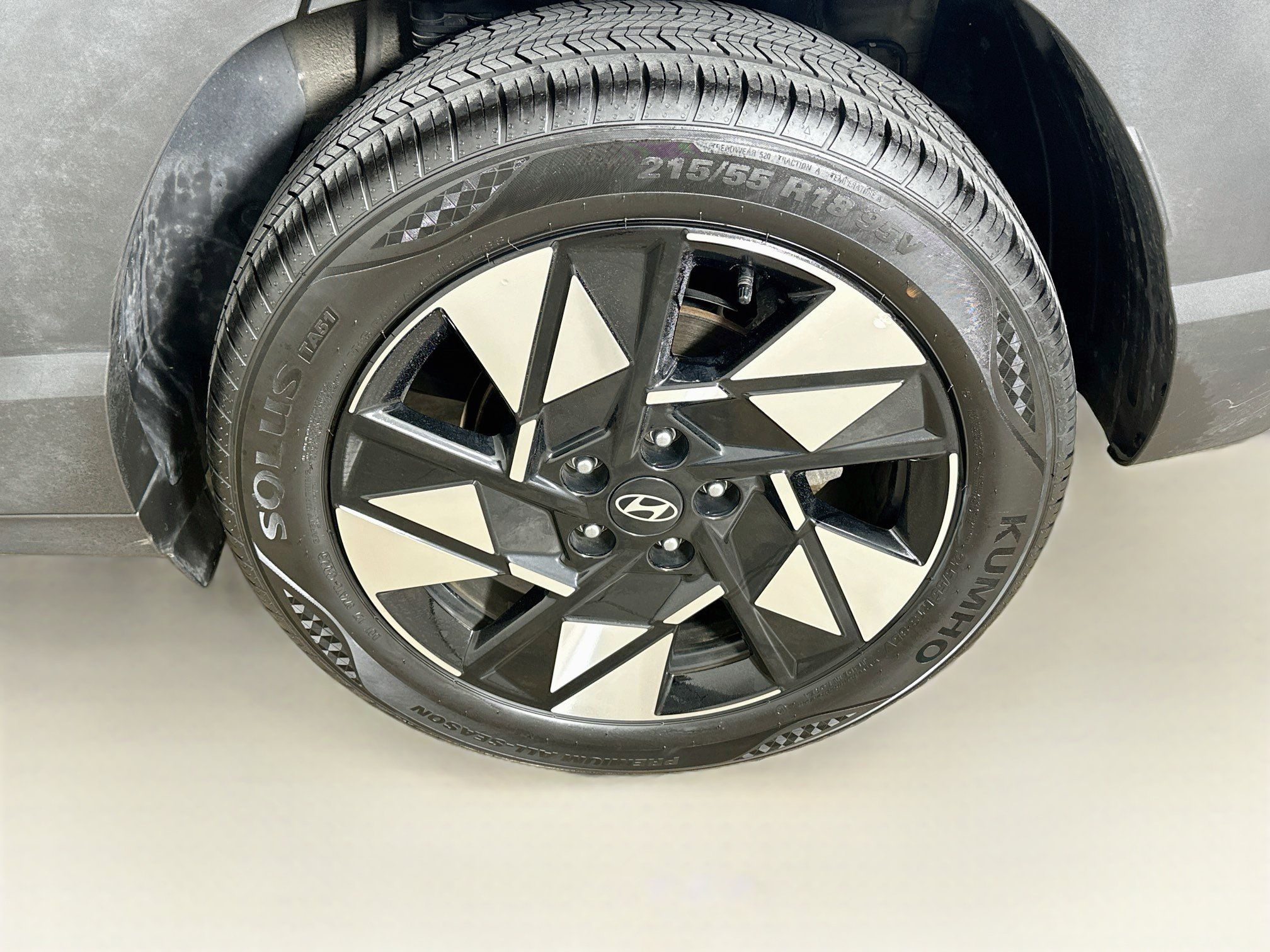 Used 2025 Hyundai Kona SEL FWD image 11