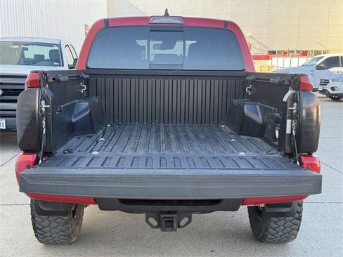 Used 2021 Toyota Tacoma TRD Sport image 34