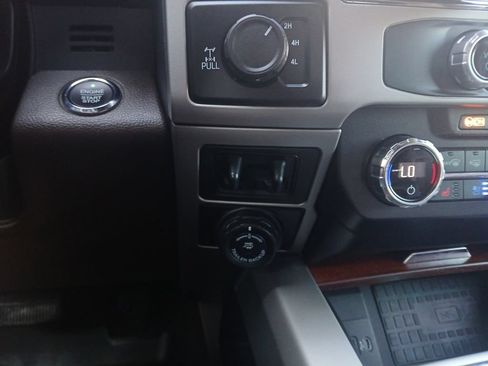 Used 2022 Ford F250 King Ranch w/ FX4 Off-Road Package AWD/4WD image 10