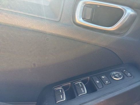 Used 2023 Honda Civic Sport image 19