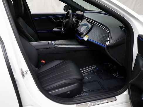 Certified 2026 Mercedes-Benz E 350 4MATIC Sedan image 34