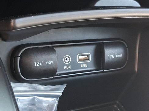 Used 2019 Kia Sorento L FWD image 29