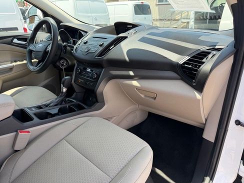 Used 2017 Ford Escape SE AWD/4WD image 20