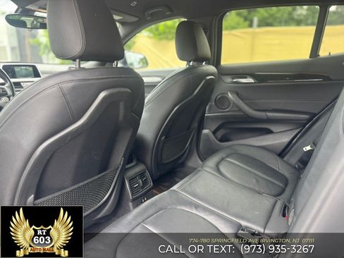 Used 2018 BMW X2 xDrive28i w/ Convenience Package AWD/4WD image 9