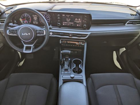 Used 2023 Kia K5 LXS image 11