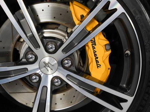Used 2014 Maserati GranTurismo Coupe RWD image 18