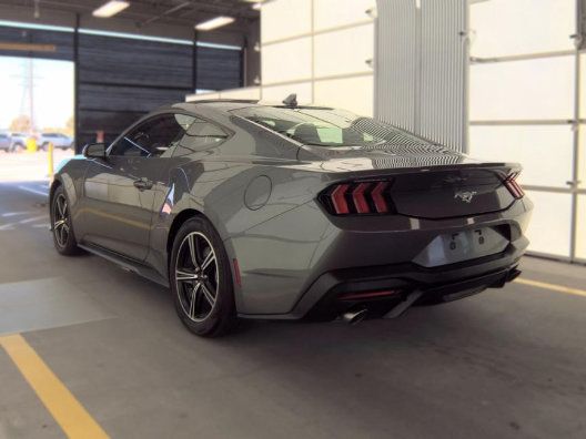 Used 2025 Ford Mustang Coupe RWD image 8