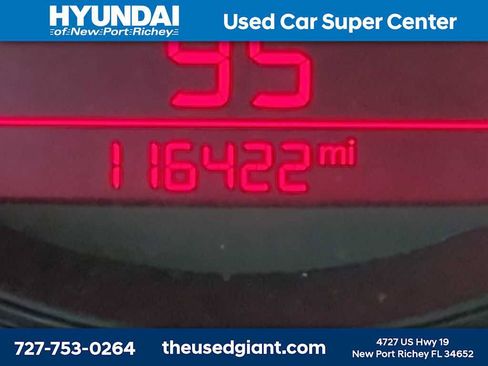 Used 2013 Volkswagen Beetle 2.5 FWD image 24