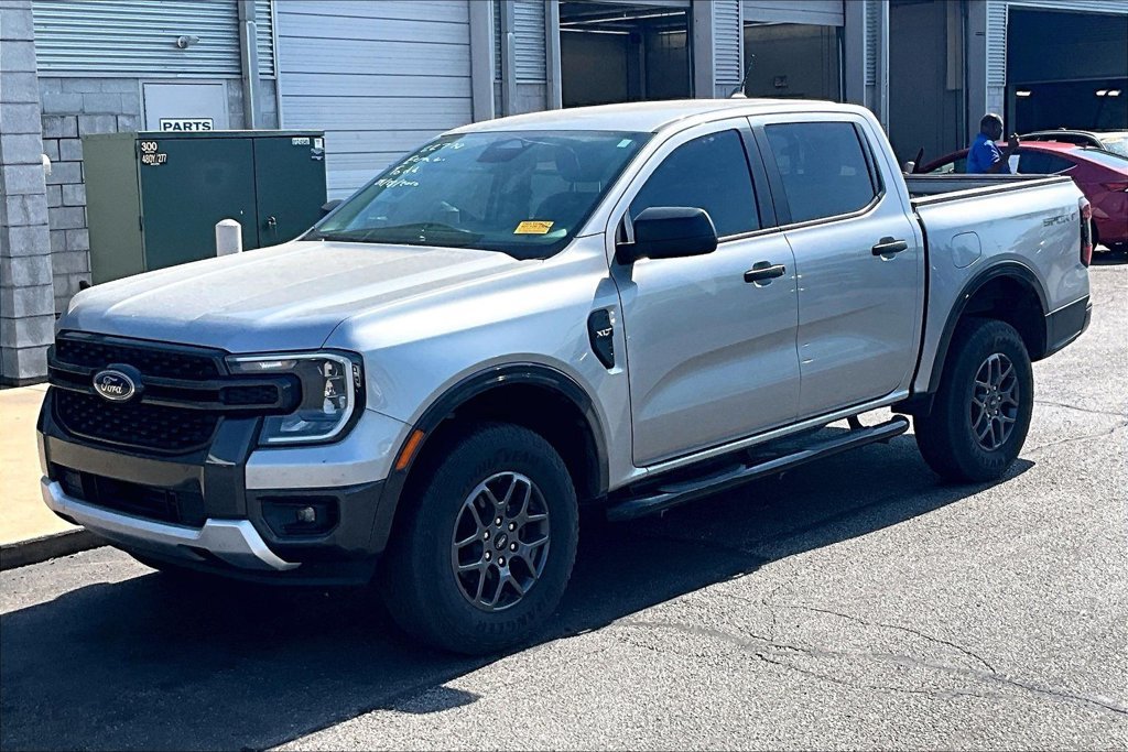 Used 2024 Ford Ranger XLT w/ Trailer Tow Package RWD image 2
