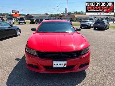 Used 2022 Dodge Charger SXT RWD image 8