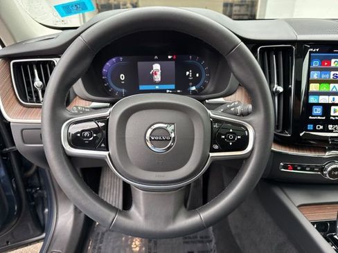 Certified 2023 Volvo XC60 B5 Plus w/ Climate Package image 13