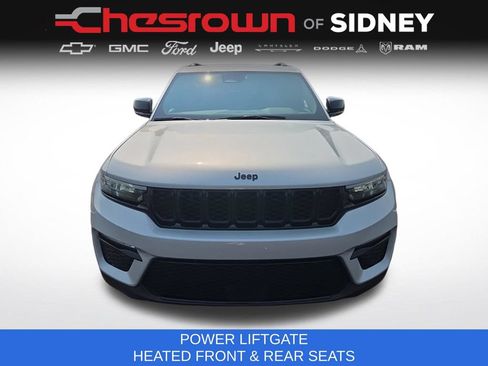 Used 2024 Jeep Grand Cherokee Limited w/ Black Appearance Package AWD/4WD image 2